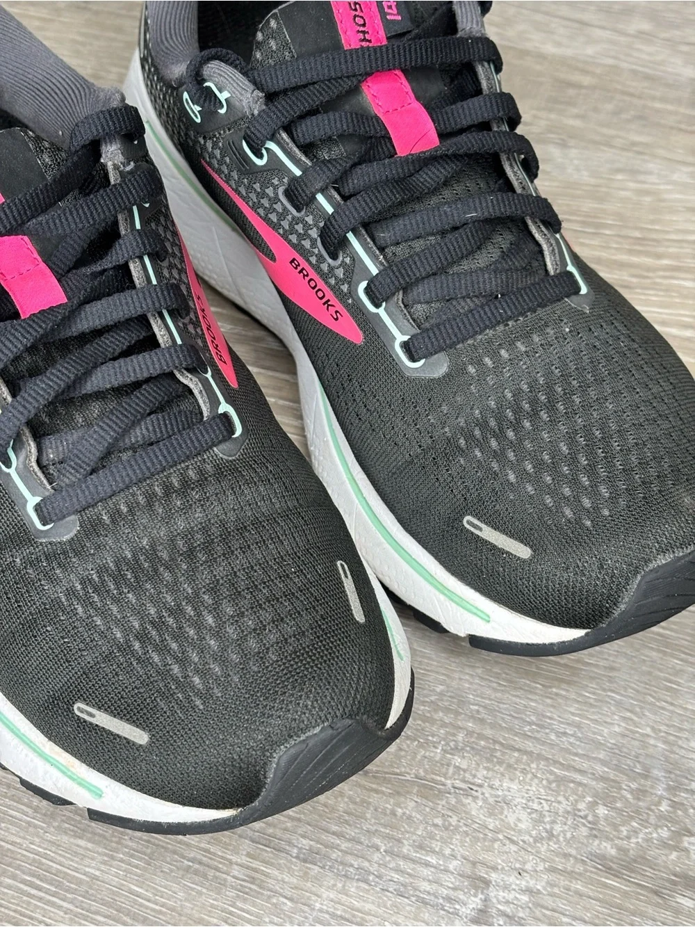 Brooks Ghost 14 Women's Size 8.5 B (Medium) Running Shoes Black Excellent